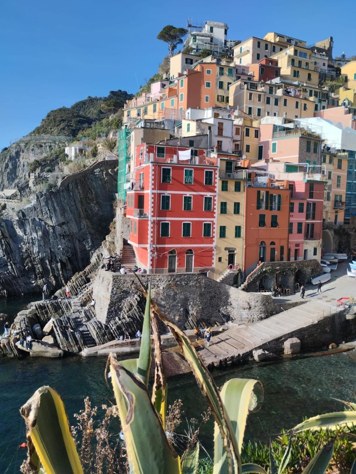 Casa Vacanze Andrea La Tua Base Per Visitare Il Mare Delle Cinque Terre Lägenhet La Spezia Exteriör bild